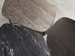 Prezzi ribassati per il tavolino design Shanghai di Cantori