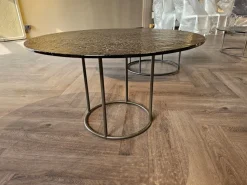 Prezzi ribassati per il tavolino moderno Moved alto di Ozzio