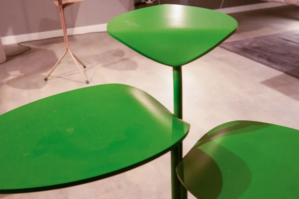 Prezzi ribassati per il tavolino design Morning glory di Moroso