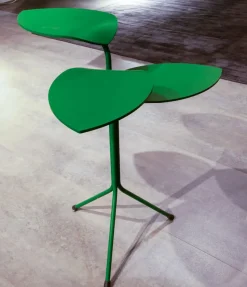 Prezzi ribassati per il tavolino design Morning glory di Moroso