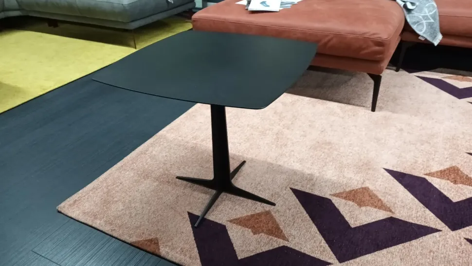 Prezzi ribassati per il tavolino moderno Mac-small di Egoitaliano