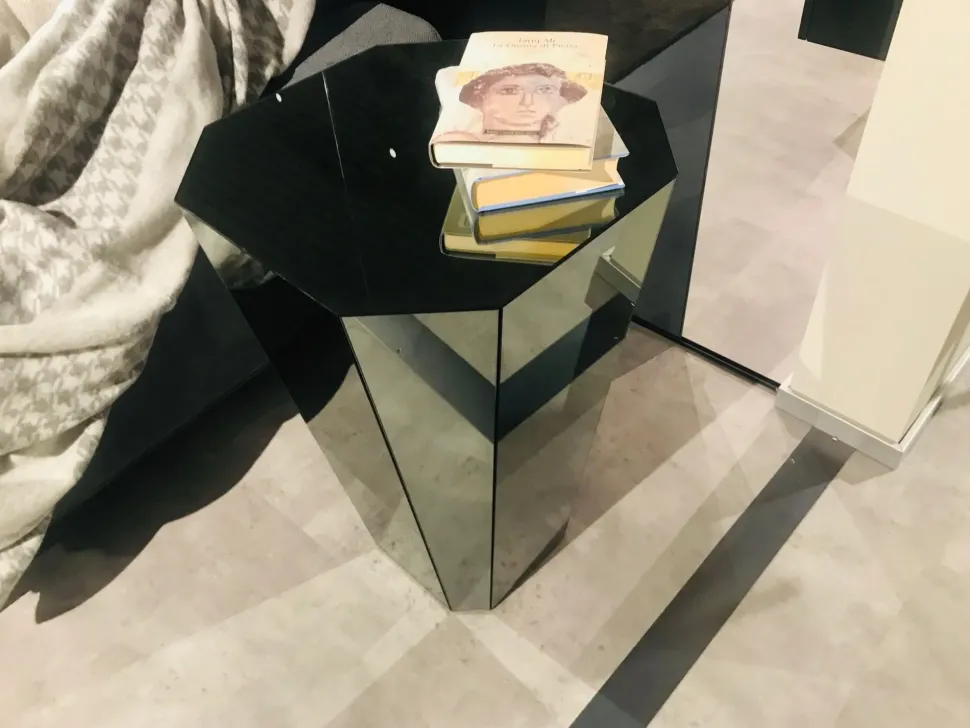 Prezzi ribassati per il tavolino design Otto di Cattelan