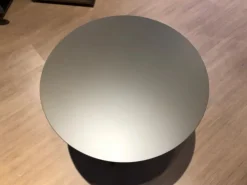 Prezzi ribassati per il tavolino moderno Lotus di Sangiacomo