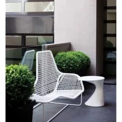 Prezzi ribassati per il tavolino design Tod 634  zanotta  di Zanotta