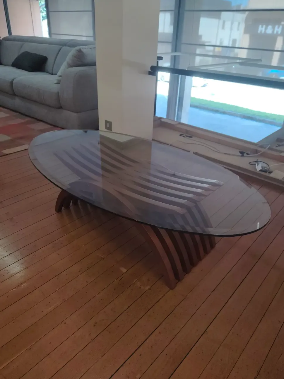 Prezzi ribassati per il tavolino moderno Airone di Artigianale