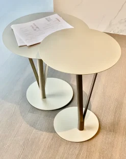 Prezzi ribassati per il tavolino design Kadou high di Bonaldo