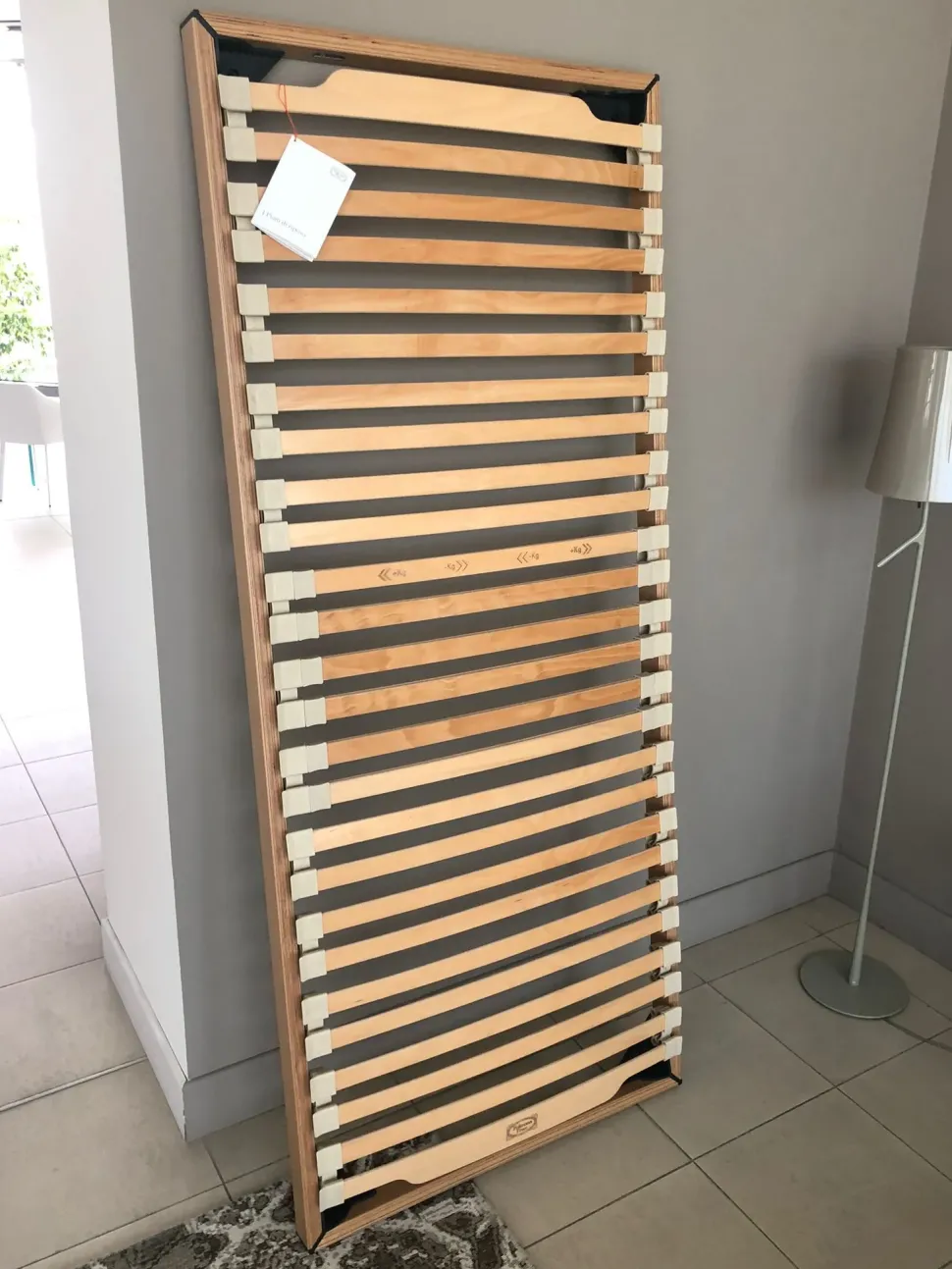 Rete letto a prezzi convenienti modello Vespero di Poltrona frau