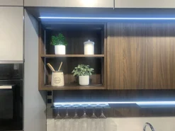 Richiedi il prezzo: cucina altri colori moderna Like j di Veneta cucine scontata