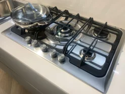 Richiedi il prezzo: cucina altri colori moderna Like j di Veneta cucine scontata