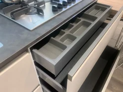 Richiedi il prezzo: cucina altri colori moderna Start time presa di Veneta cucine in offerta