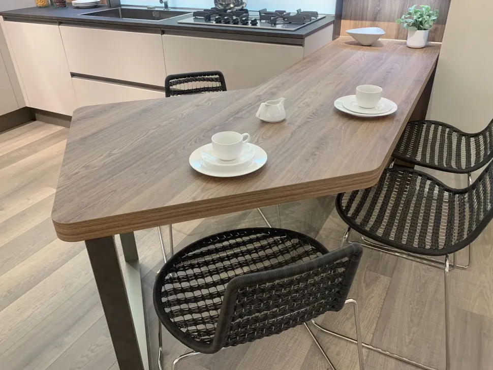 Richiedi il prezzo: cucina altri colori moderna Start time presa di Veneta cucine in offerta