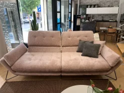 Richiedi il prezzo riservato del Divano Yvonne Collezione esclusiva in foto