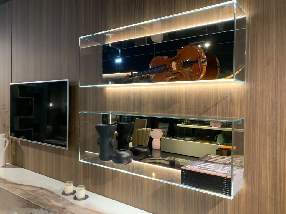 Richiedi ora il prezzo della parete attrezzata Materia 36e8 + glass storage di Lago