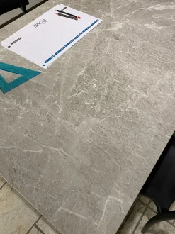 Richiedi ora il prezzo riservato del tavolo Tavolo band Connubia