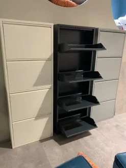 Scarpiera in metallo Scarpiera j di Collezione esclusiva a prezzi outlet