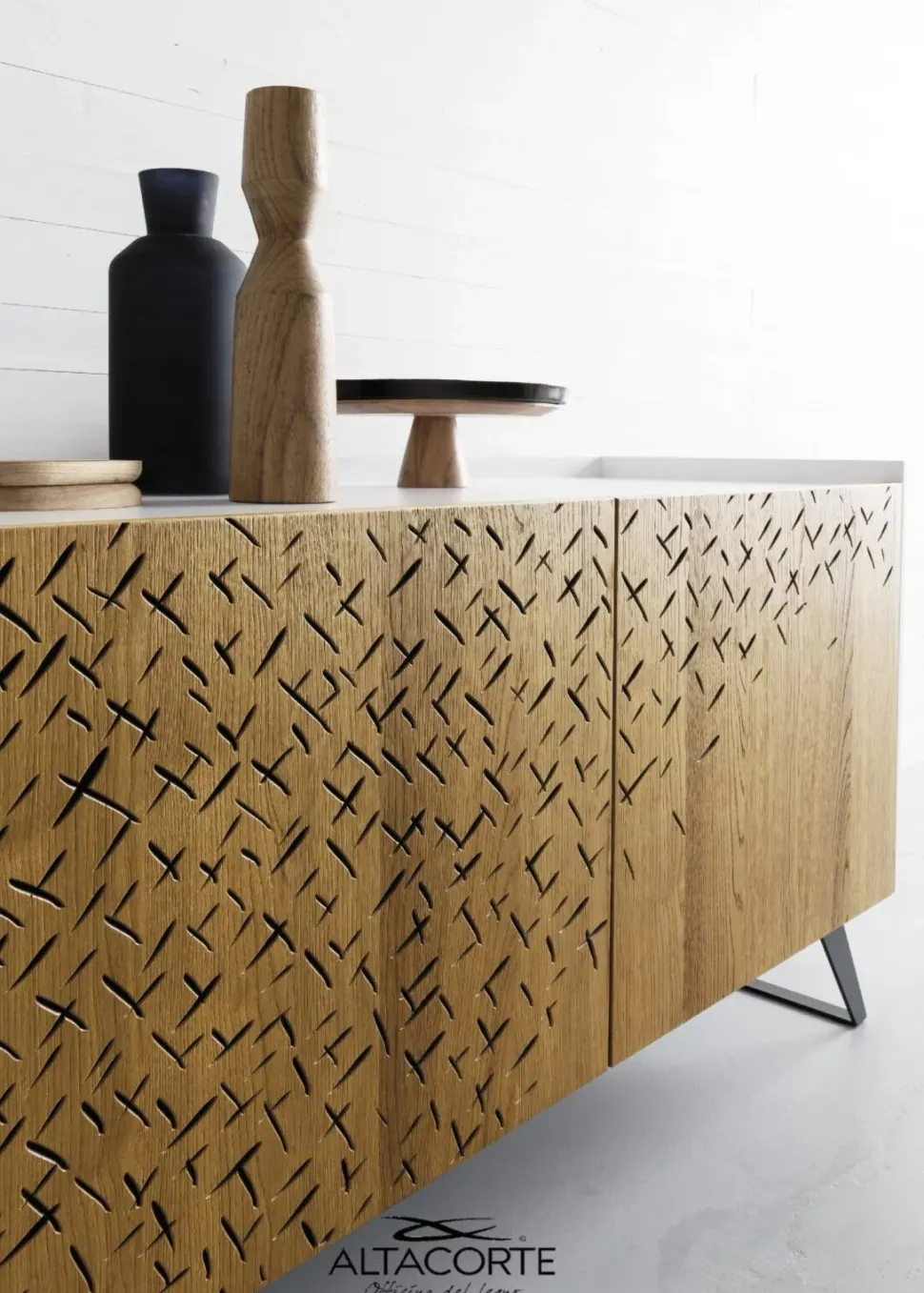 Scontata del 57%: Madia Clio Artigianale in stile moderno. Acquistala ora!