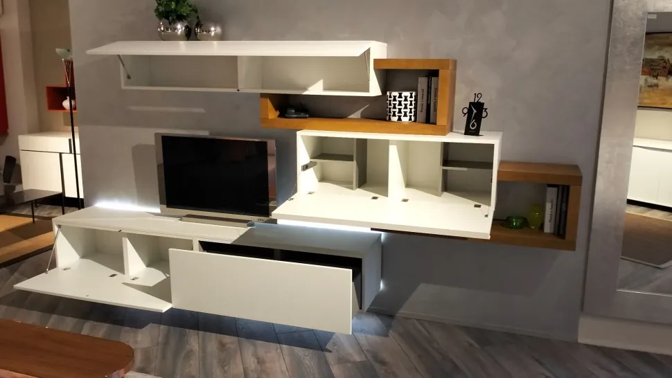 Scontato! Sogg. Lampo di Sangiacomo. Vieni a scoprirlo!