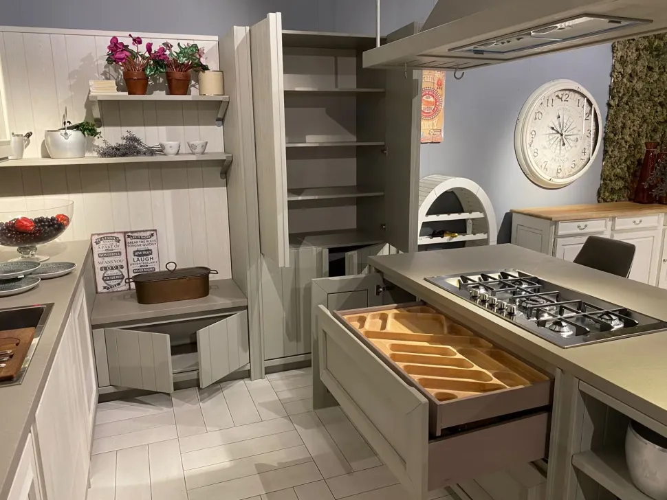 Sconto del 60% su cucina ad isola in legno. Affrettati! Acquista ora sull'eCommerce.