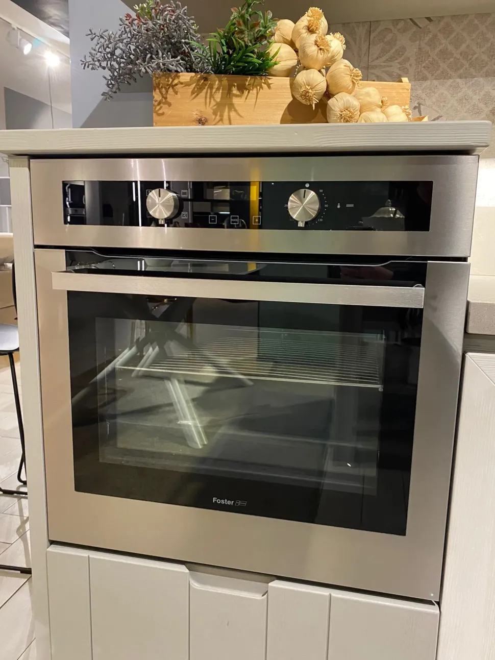 Sconto del 60% su cucina ad isola in legno. Affrettati! Acquista ora sull'eCommerce.