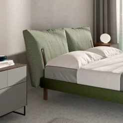 Scopri il letto Brigitta Orme in OFFERTA OUTLET con uno sconto del 30%!