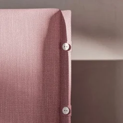 Scopri il Letto Orme Light Night: comfort e stile senza pari! Richiedi un preventivo per il Letto Talk di Orme.