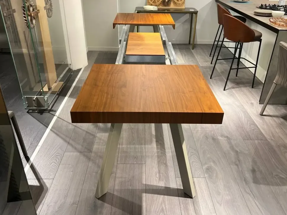 Scopri il prezzo del tavolo T52 denver Friulsedie