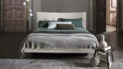 Scopri il prezzo di questo letto Aurora due di Poltrona frau