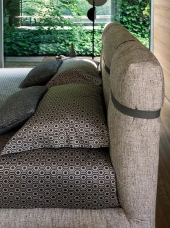 Scopri il prezzo di questo letto New  bond di Flou