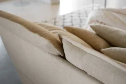 Scopri il prezzo riservato del letto So pop nella fotografia