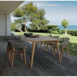 Scopri il Tavolo Moon Teak Talenti da giardino a prezzo Outlet!