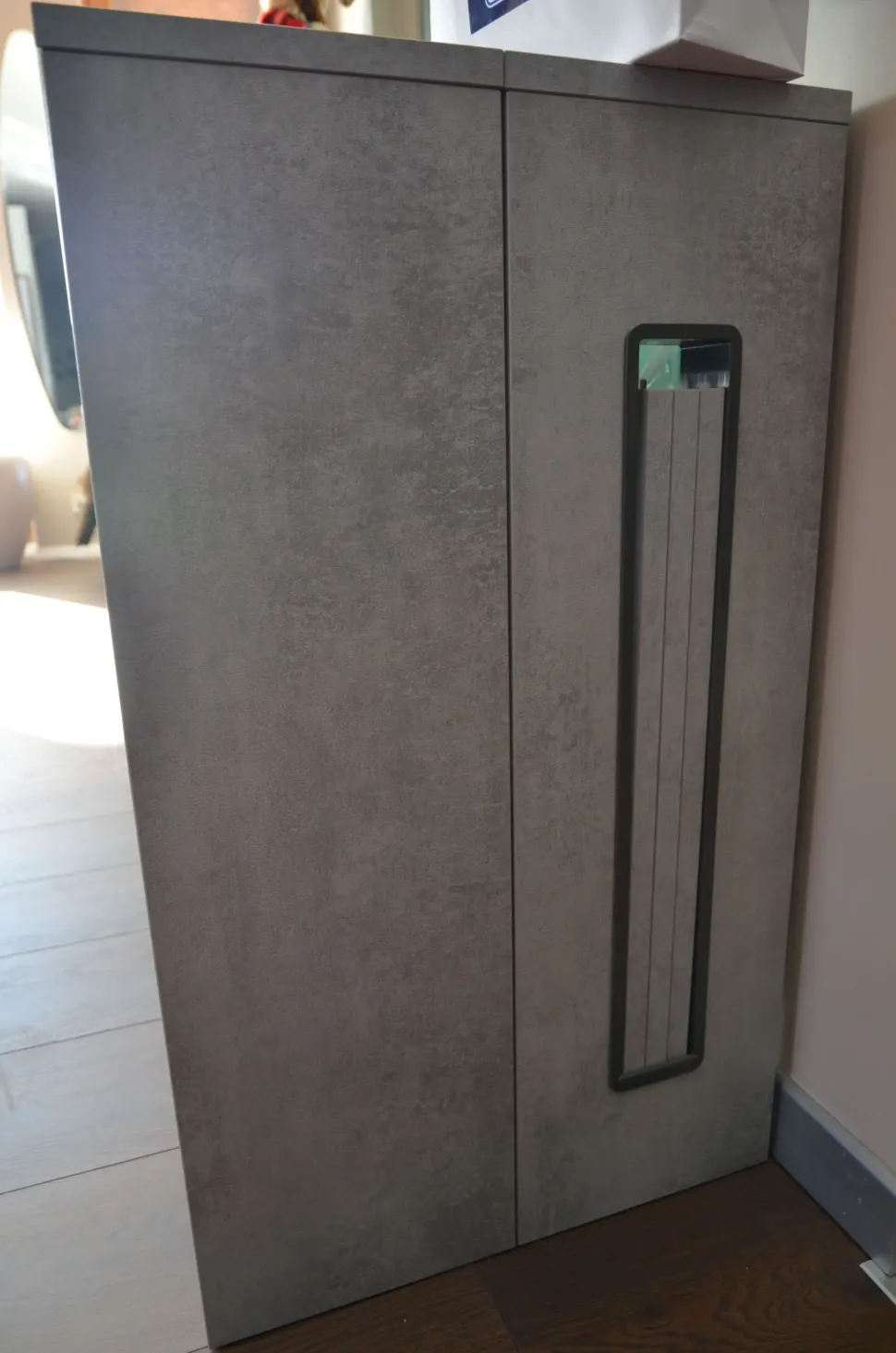 Scopri la consolle Exodus La seggiola a prezzi outlet