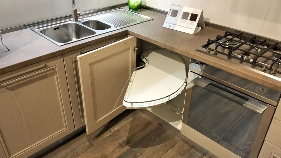 Scopri la Cucina Itaca moderna tortora ad angolo Arredo3 scontata del 50%!
