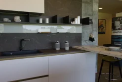 Scopri la cucina moderna ad isola Delinea di Scavolini a prezzo scontato!