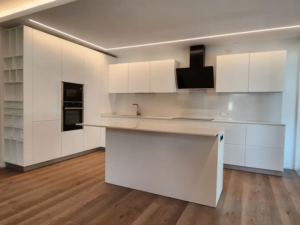 Scopri la cucina Ue/02 di Artigianale in OFFERTA OUTLET