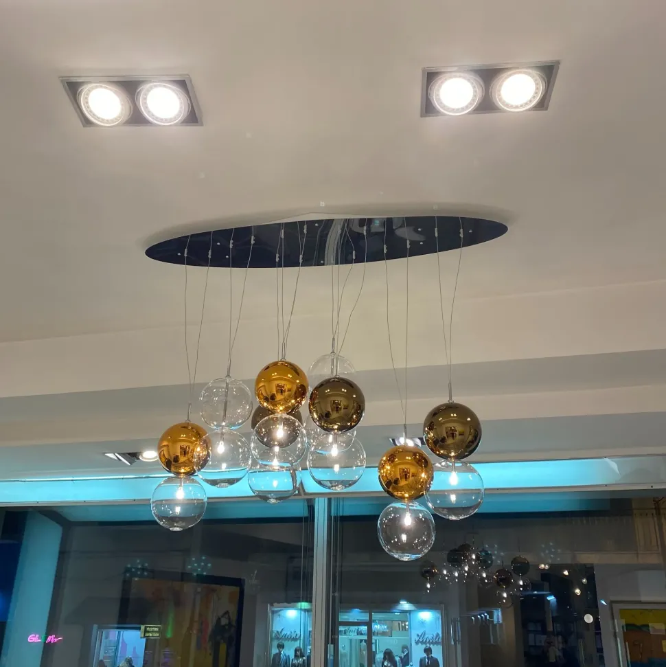 Scopri la Lampada Apollo di Cattelan Italia a prezzi outlet!