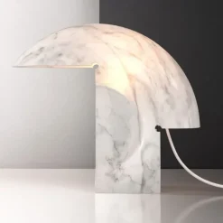 Scopri la Lampada da Tavolo Biagio Flos a prezzo Outlet! Acquistala ora per aggiungere stile al tuo arredamento!