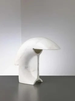 Scopri la Lampada da Tavolo Biagio Flos a prezzo Outlet! Acquistala ora per aggiungere stile al tuo arredamento!