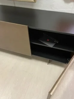 Scopri la madia Coated di Tonin Casa: prezzi outlet!