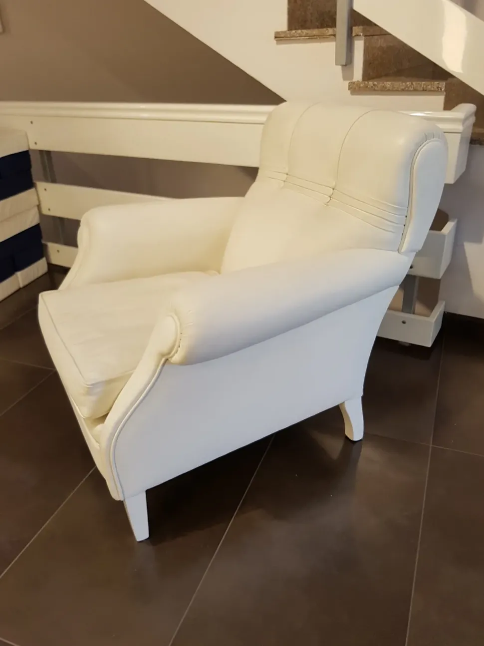 Scopri la Poltrona Valery Modà in Pelle SCONTATA! Acquista ora!