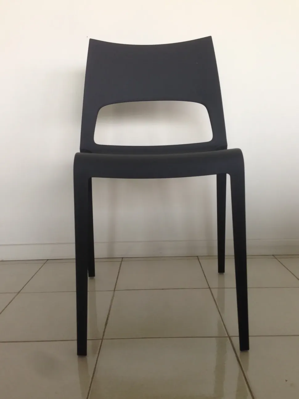 Scopri la sedia da cucina Idole Bonaldo con uno sconto del 30%!