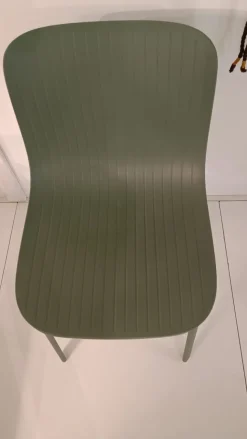 Scopri la Sedia Dragonfly Segis senza braccioli a prezzo scontato sull'eCommerce!