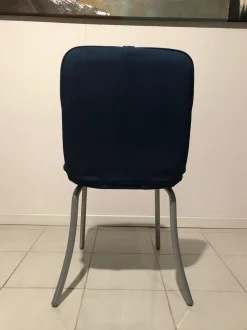 Scopri la sedia Open Modular senza braccioli a un prezzo scontato! Ottieni comfort e stile senza compromessi.