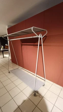 Scopri l'Appendiabiti Artigianale al prezzo scontato! Un design unico per arredare la tua casa.