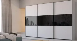 Scopri l'armadio moderno Giessegi con sconto imperdibile!