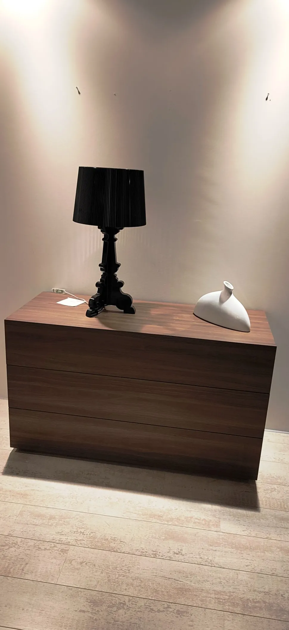 Scopri Margo' Homes: comodino design scontato per la tua camera!