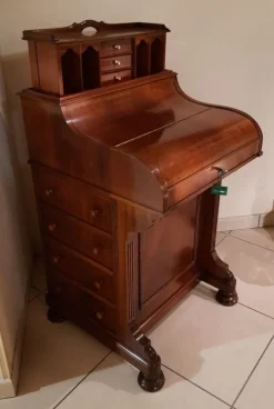Scrivania d'antiquariato in stile neoclassico a prezzo Outlet
