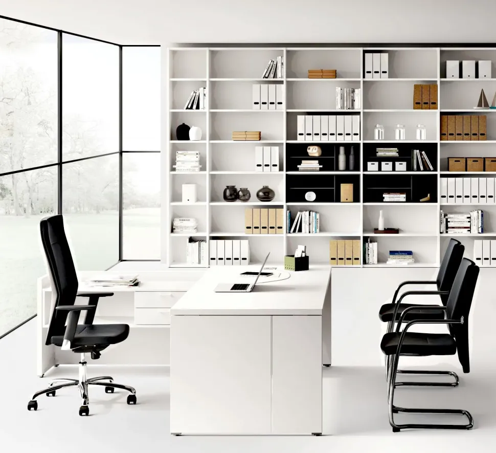 Scrivania direzionale Direzionale delta e poltrona in legno Las mobili in Offerta Outlet