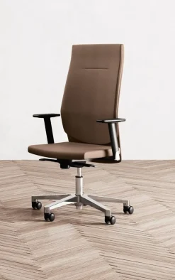 Scrivania direzionale Direzionale delta e poltrona in legno Las mobili in Offerta Outlet