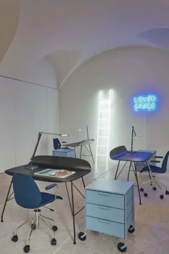 Scrivania direzionale Earl of wood Kartell a prezzo scontato