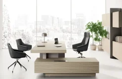 Scrivania direzionale in legno Direzionale jera con allungo su mobile di servizio a marchio Las mobili in offerta